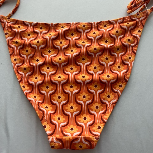 Kulani Kinis Fun Full Coverage Bottom - Picture 2 of 4